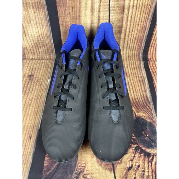 Athletic_Shoes